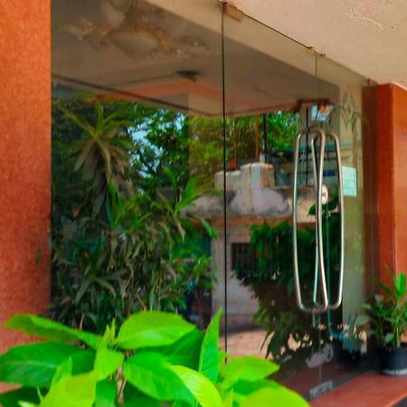 Hotel Manhattan Chennai Eksteriør billede