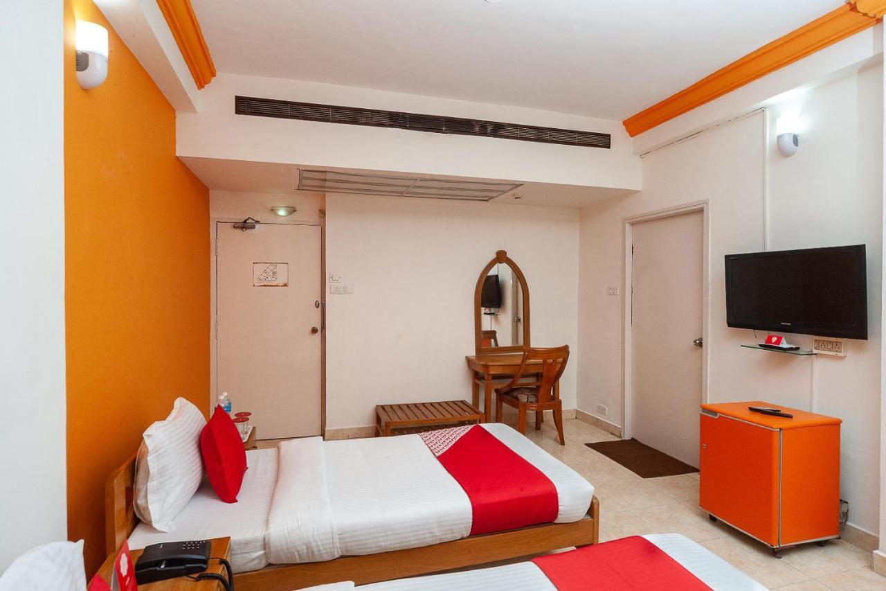 Hotel Manhattan Chennai Eksteriør billede