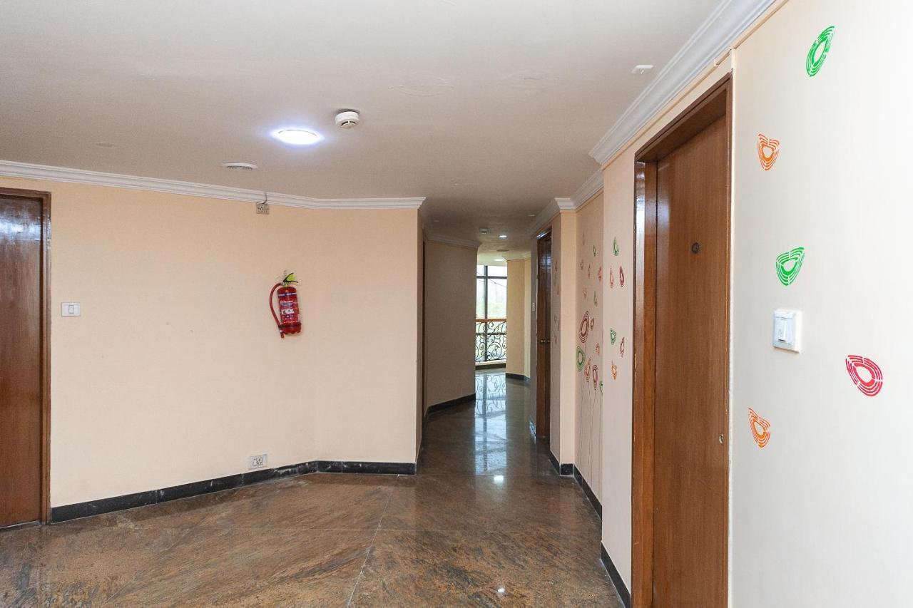 Hotel Manhattan Chennai Eksteriør billede