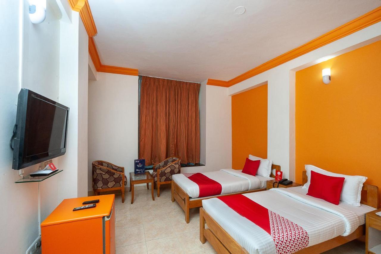 Hotel Manhattan Chennai Eksteriør billede