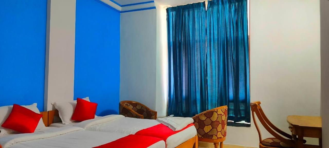Hotel Manhattan Chennai Eksteriør billede