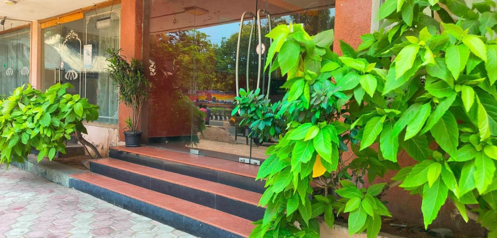 Hotel Manhattan Chennai Eksteriør billede